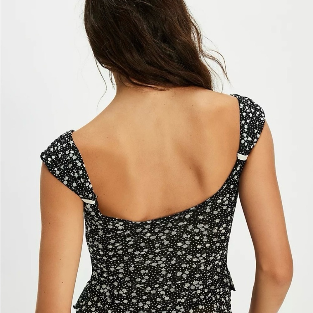 Free People Black Floral Women's Top - NWT Size L - Picture 3 of 8